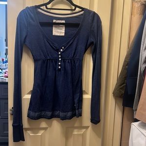 Long sleeve Hollister top